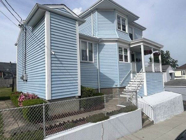150 Eaton St, Fall River, MA 02723