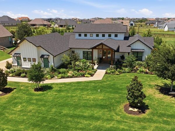 3300 Dovehill Drive, Northlake, TX 76247