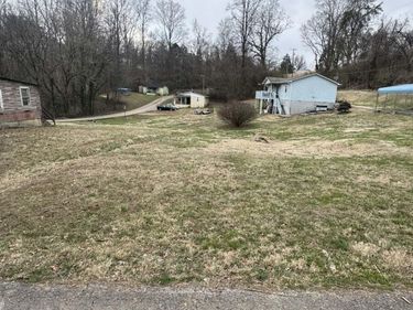 620 Young Lane, Clinton, TN 37716