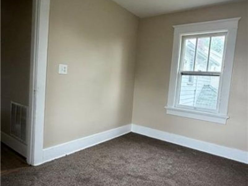 80 E Maplewood Avenue, Dayton, OH 45405 Photo 12