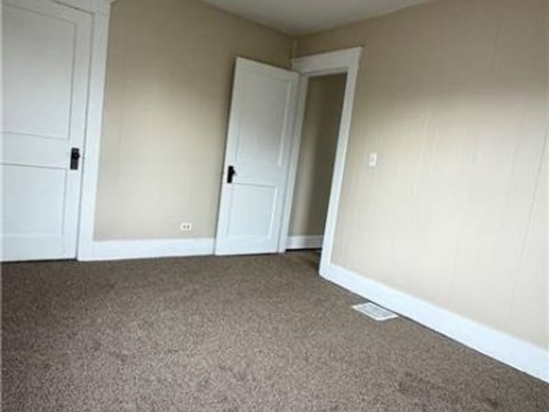 80 E Maplewood Avenue, Dayton, OH 45405 Photo 16