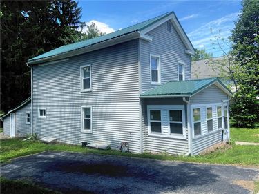7451 Main Street , Almond, NY 14804