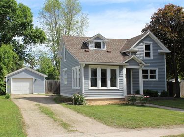 325 3rd Street SE, Cokato, MN 55321