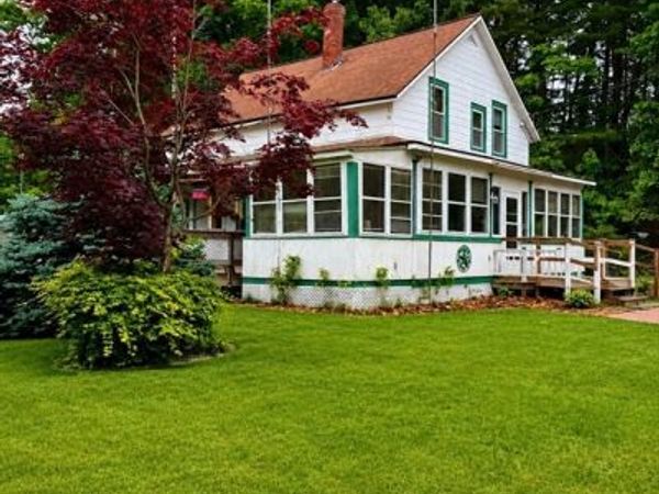 8 Benjamin Rd, Shirley, MA 01464