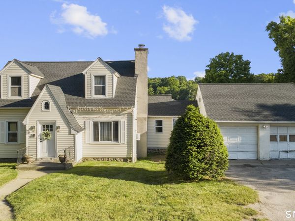 183 Perkins , Waterbury, CT 06704