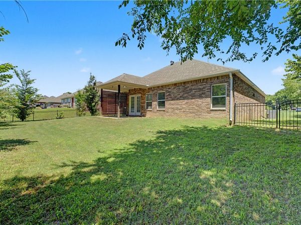 12237 Richardson Road, Farmington, AR 72730