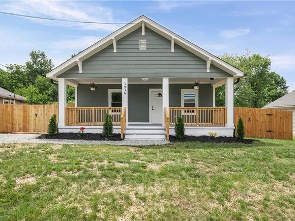 3936 Ogburn Avenue , Winston-Salem, NC 27105