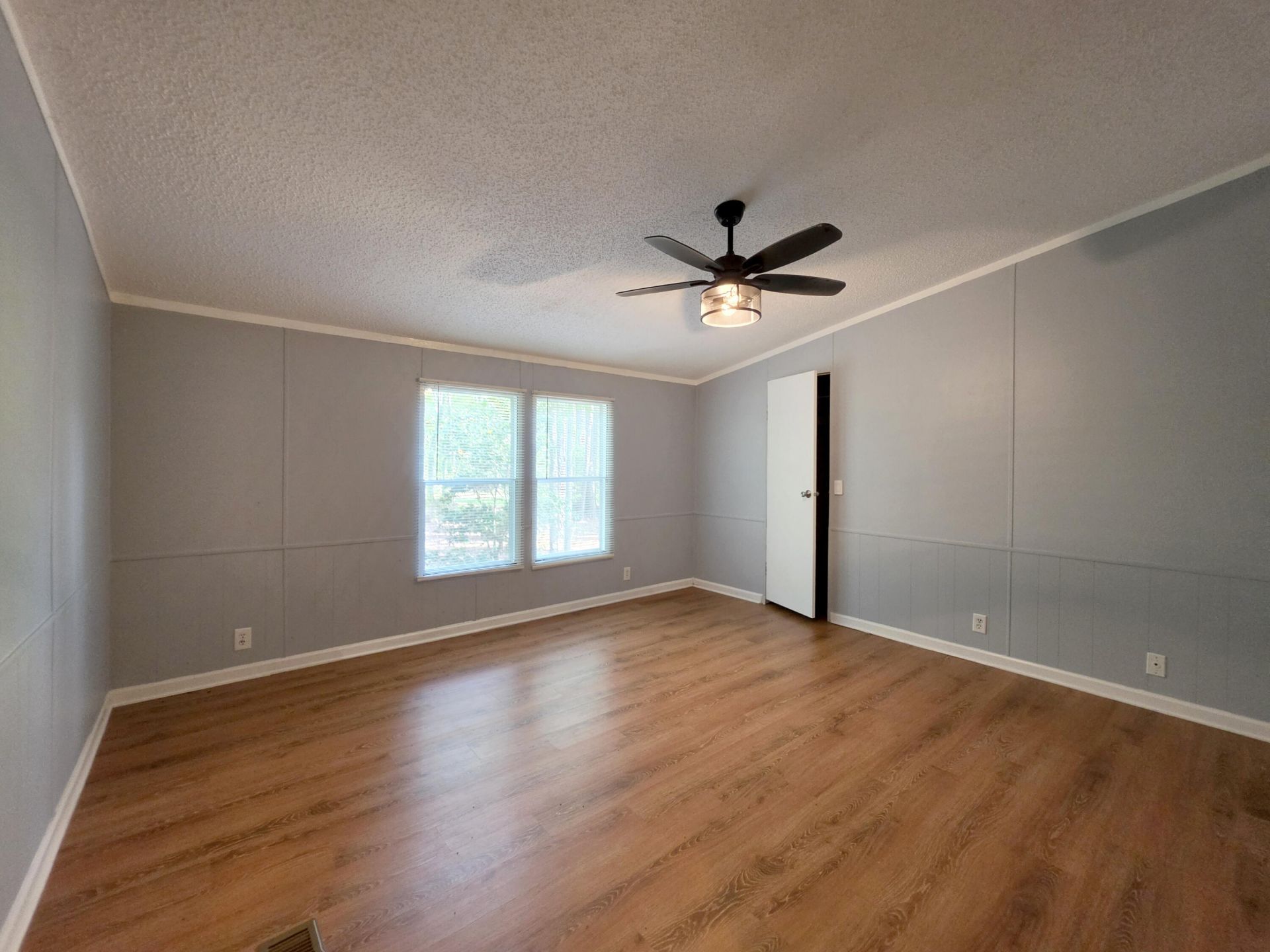 7271 George Washington Lane Photo 15