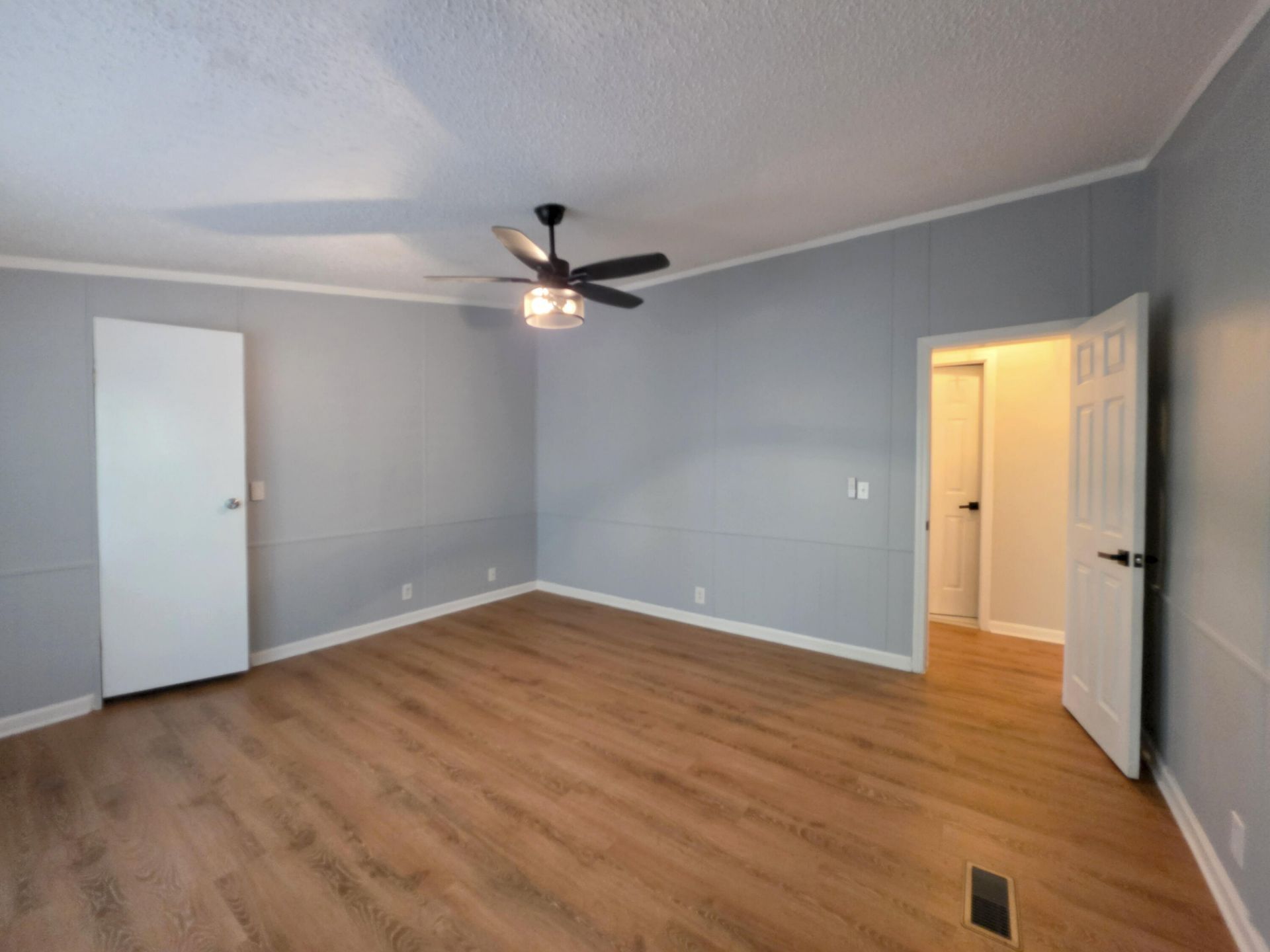 7271 George Washington Lane Photo 16