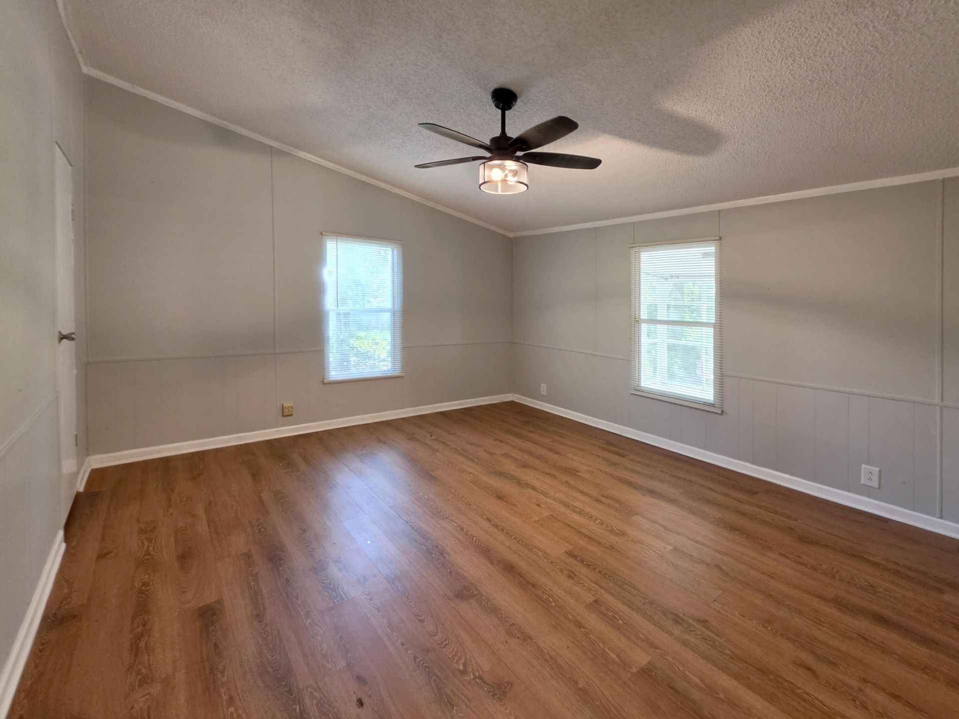 7271 George Washington Lane Photo 18