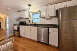 7271 George Washington Lane photo 4