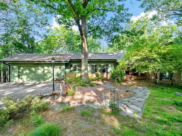8282 Hidden Bay Court N, Lake Elmo, MN 55042