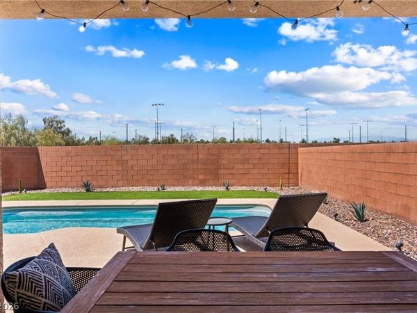 225 Moonshot Street , Henderson, NV 89074
