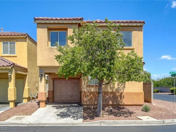 4004 Emerald Wood Street, Las Vegas, NV 89115
