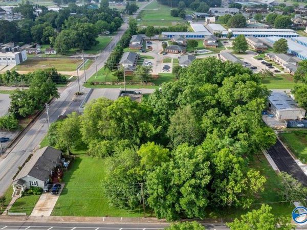 2609 9th Avenue SW, Huntsville, AL 35805