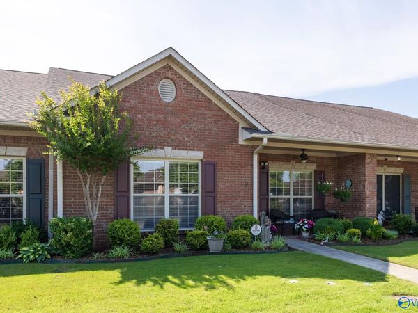 2426 Castle Gate Blvd SW, Decatur, AL 35603