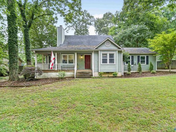 132 Oakcrest Road, Huntsville, AL 35811