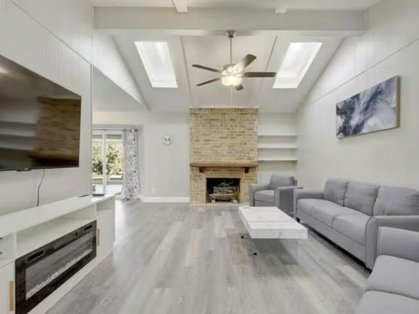 2700 Kerrybrook LN , Austin, TX 78757