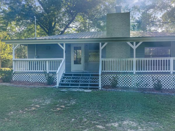 55 Calvin Headley Rd., Hattiesburg, MS 39401