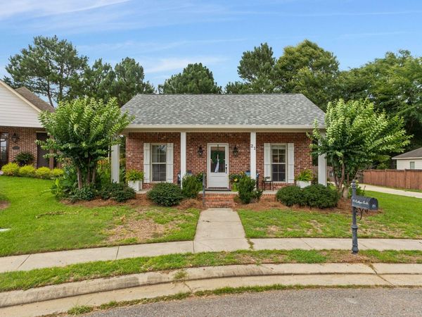 21 Caitlynn Cir., Hattiesburg, MS 39402