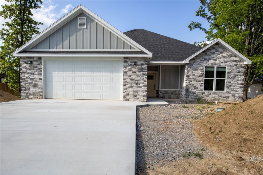 3 Angus Lane Bella Vista, AR 72715