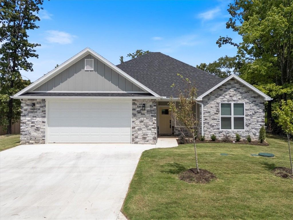 3 Angus Lane Bella Vista, AR 72715