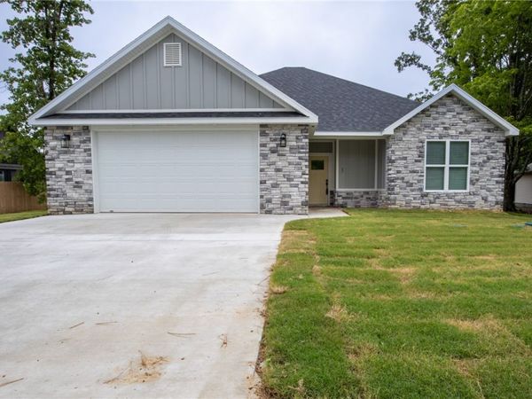 3 Angus Lane, Bella Vista, AR 72715