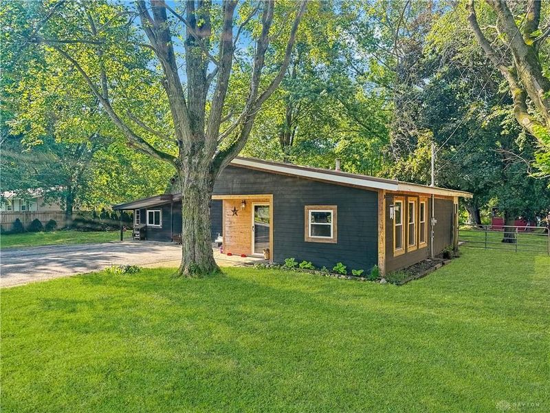 1337 W Dallas Road, Urbana, OH 43078 Photo 4