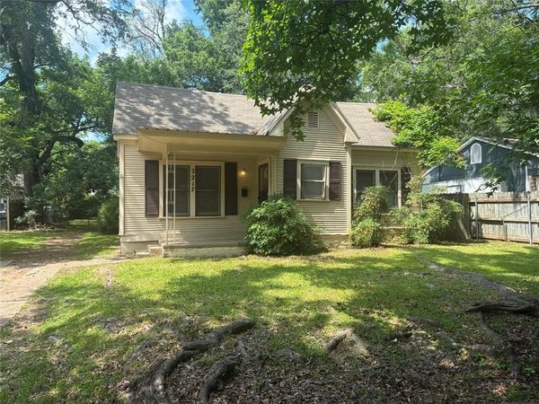 2217 Simpson Street, Paris, TX 75460