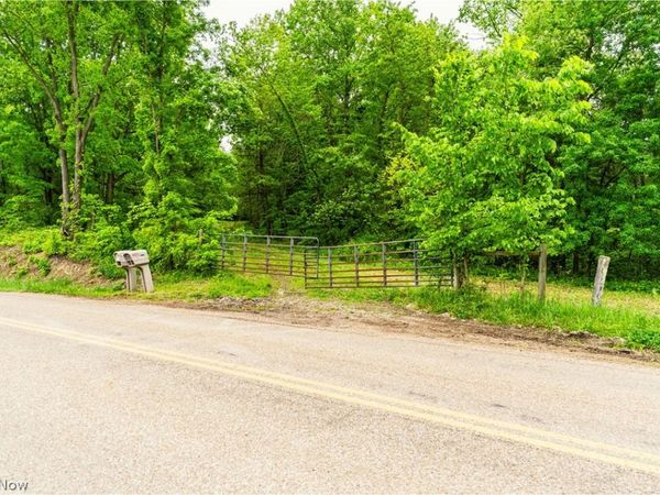 Edie Hill Road Road , Uhrichsville, OH 44683