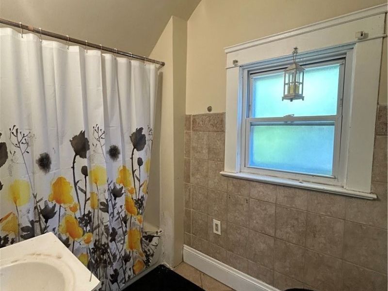 1105 E 144th Street, Cleveland, OH 44110 Photo 8