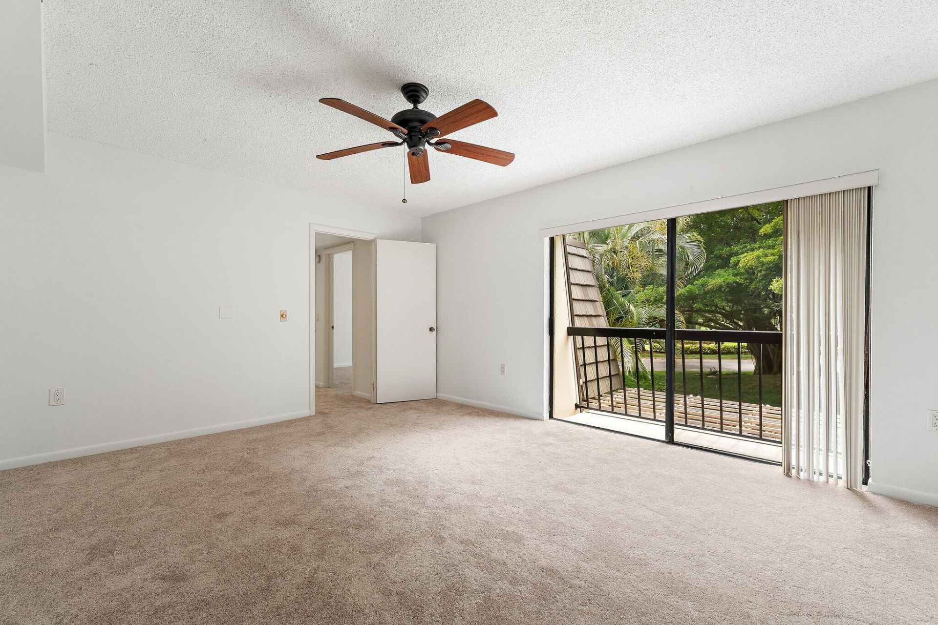 108 1st Terrace, Palm Beach Gardens, FL 33418 Photo