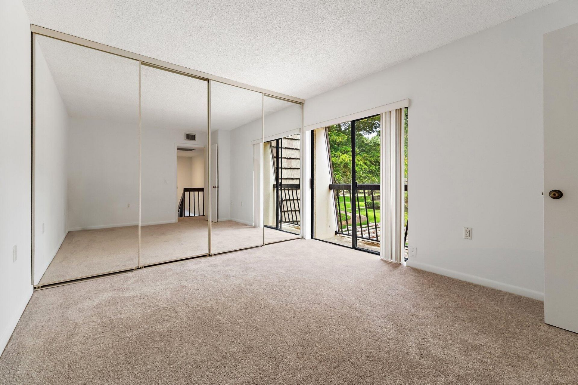 108 1st Terrace, Palm Beach Gardens, FL 33418 Photo