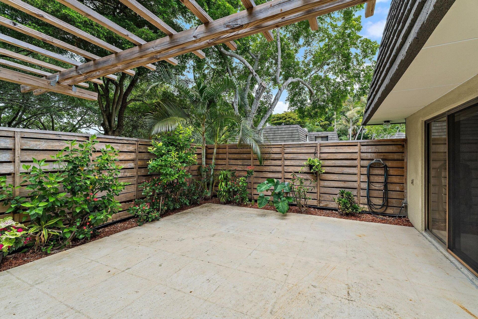 108 1st Terrace, Palm Beach Gardens, FL 33418 Photo
