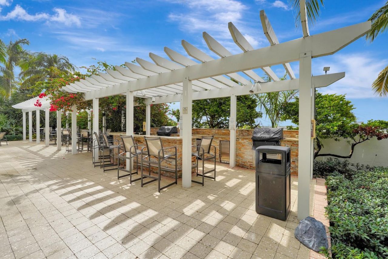 1 Ocean Boulevard N, Unit 607, Pompano Beach, FL 33062 Photo