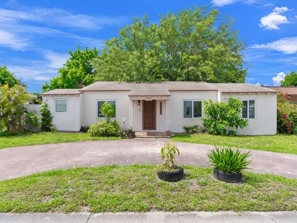 2126 Washington Street, Hollywood, FL 33020