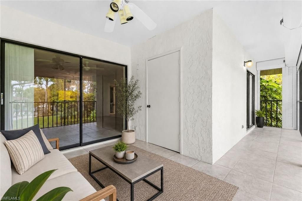 1733 Courtyard Way, Unit B205, Naples, FL 34112 Photo
