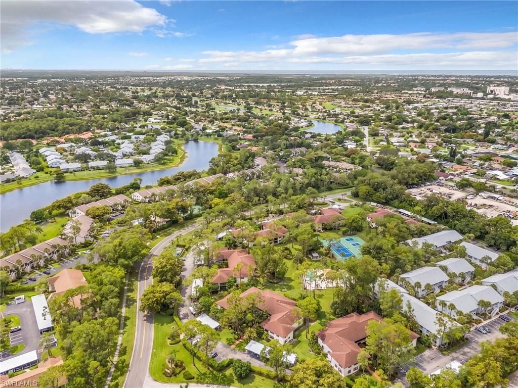 1733 Courtyard Way, Unit B205, Naples, FL 34112 Photo