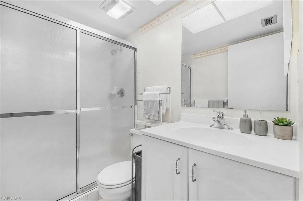 1733 Courtyard Way, Unit B205, Naples, FL 34112 Photo