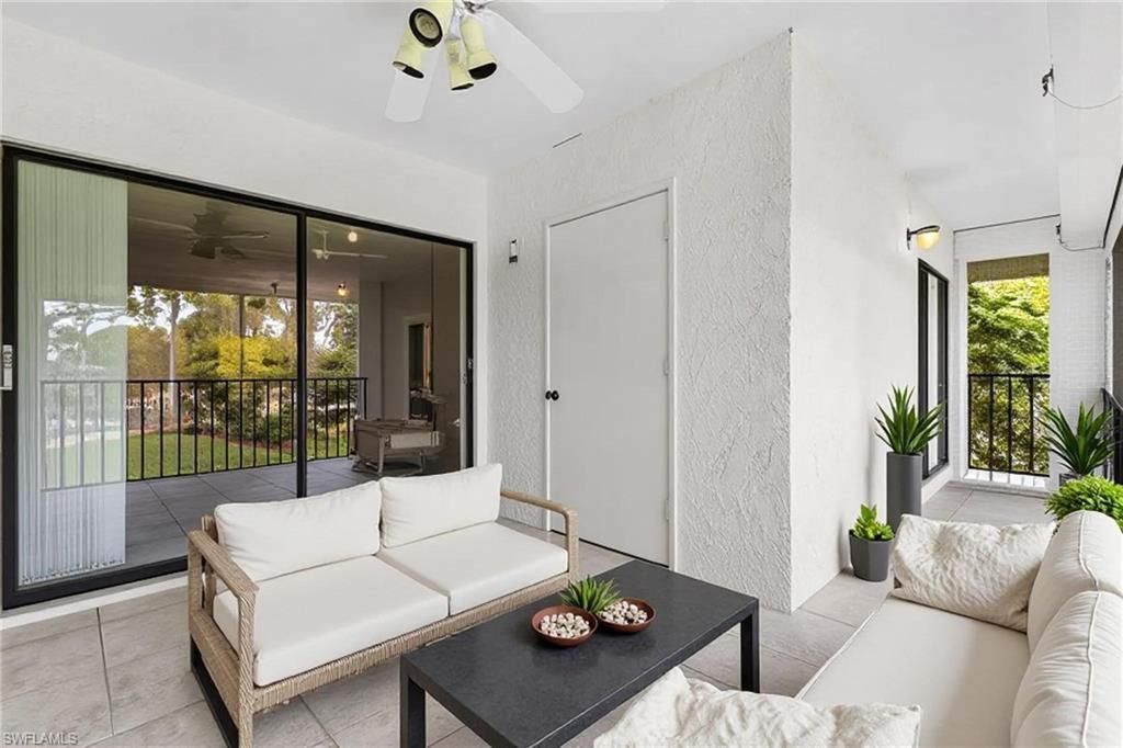 1733 Courtyard Way, Unit B205, Naples, FL 34112 Photo
