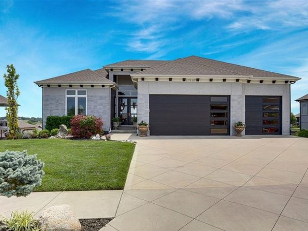 17137 Bradshaw Street, Overland Park, KS 66221
