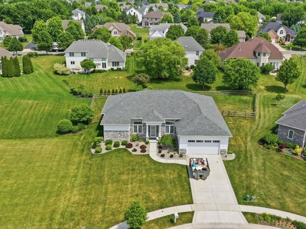 6128 Benjamin Court, Sylvania, OH 43560