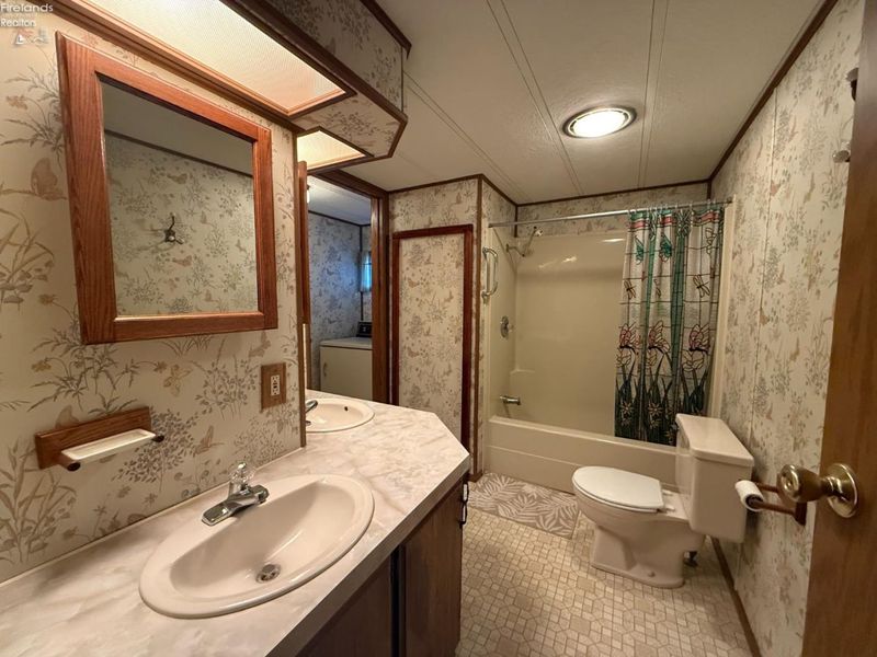 25 E Bass Circle, Marblehead, OH 43440 Photo 12