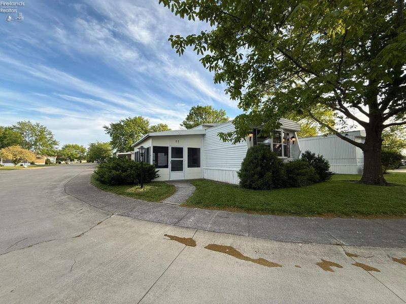 25 E Bass Circle, Marblehead, OH 43440 Photo 18