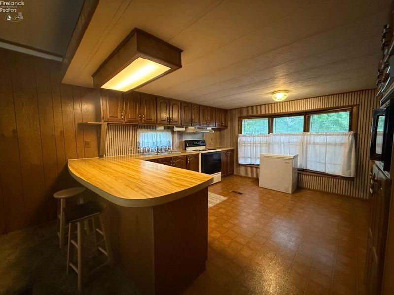 25 E Bass Circle, Marblehead, OH 43440 Photo 9