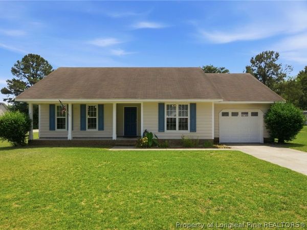 111 Hobson Court, Raeford, NC 28376