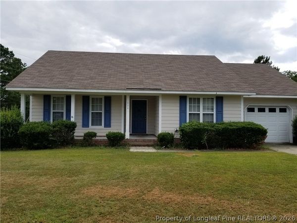 111 Hobson Court , Raeford, NC 28376