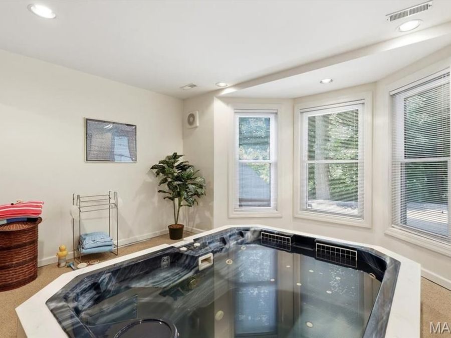 Property Image 76