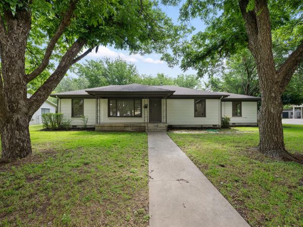 1711 S Main ST , Georgetown, TX 78626