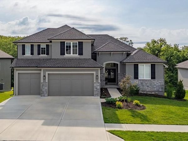 13430 Terrace Park Drive, Parkville, MO 64152